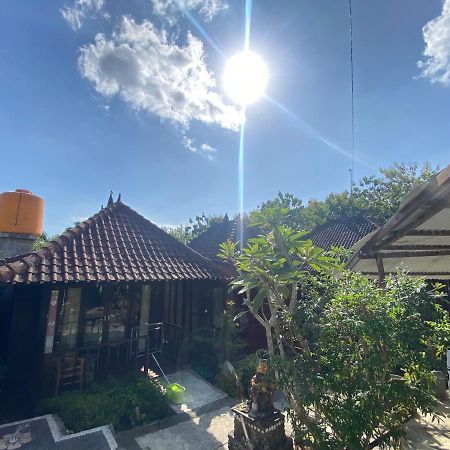 Lembah Bhucarya Hotel Lembongan Buitenkant foto