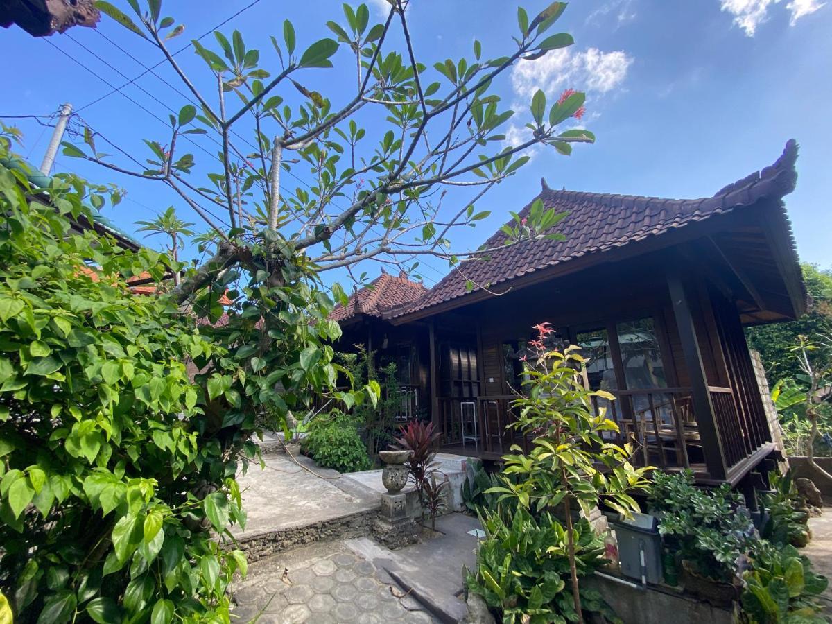 Lembah Bhucarya Hotel Lembongan Buitenkant foto