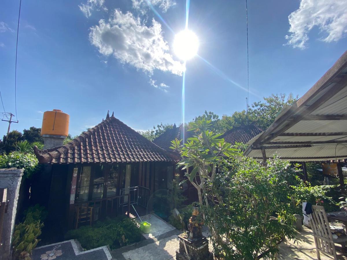 Lembah Bhucarya Hotel Lembongan Buitenkant foto