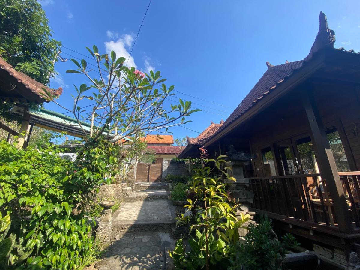 Lembah Bhucarya Hotel Lembongan Buitenkant foto