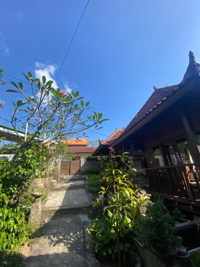 Lembah Bhucarya Hotel Lembongan Buitenkant foto