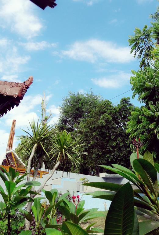 Lembah Bhucarya Hotel Lembongan Buitenkant foto