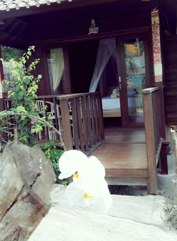 Lembah Bhucarya Hotel Lembongan Buitenkant foto
