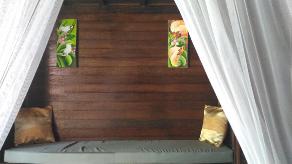 Lembah Bhucarya Hotel Lembongan Buitenkant foto
