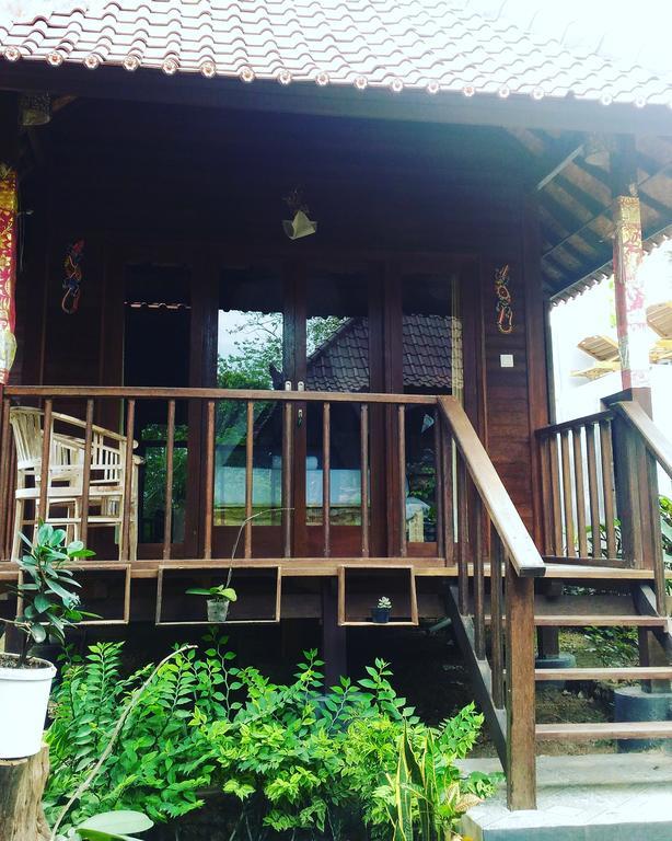 Lembah Bhucarya Hotel Lembongan Buitenkant foto