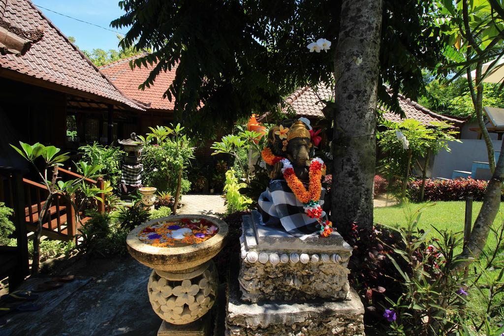 Lembah Bhucarya Hotel Lembongan Buitenkant foto