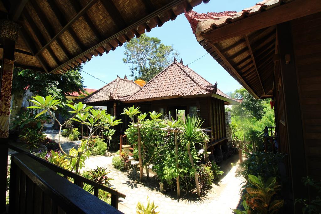 Lembah Bhucarya Hotel Lembongan Buitenkant foto