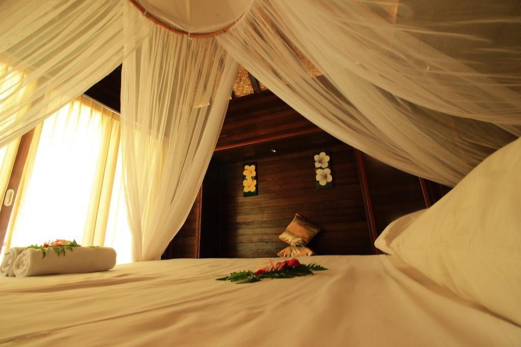 Lembah Bhucarya Hotel Lembongan Buitenkant foto