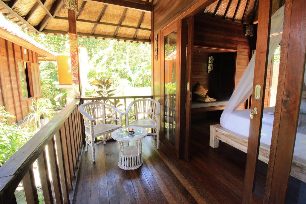 Lembah Bhucarya Hotel Lembongan Buitenkant foto